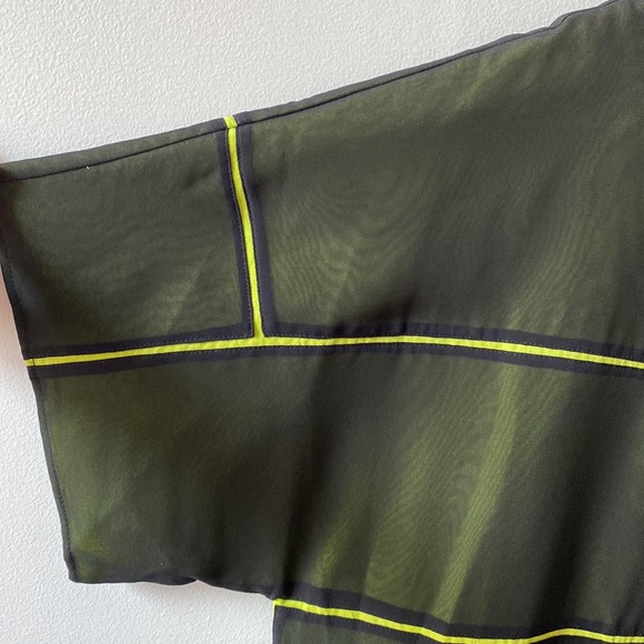 COS dress with sheer layer and neon piping - Picture 4 of 9